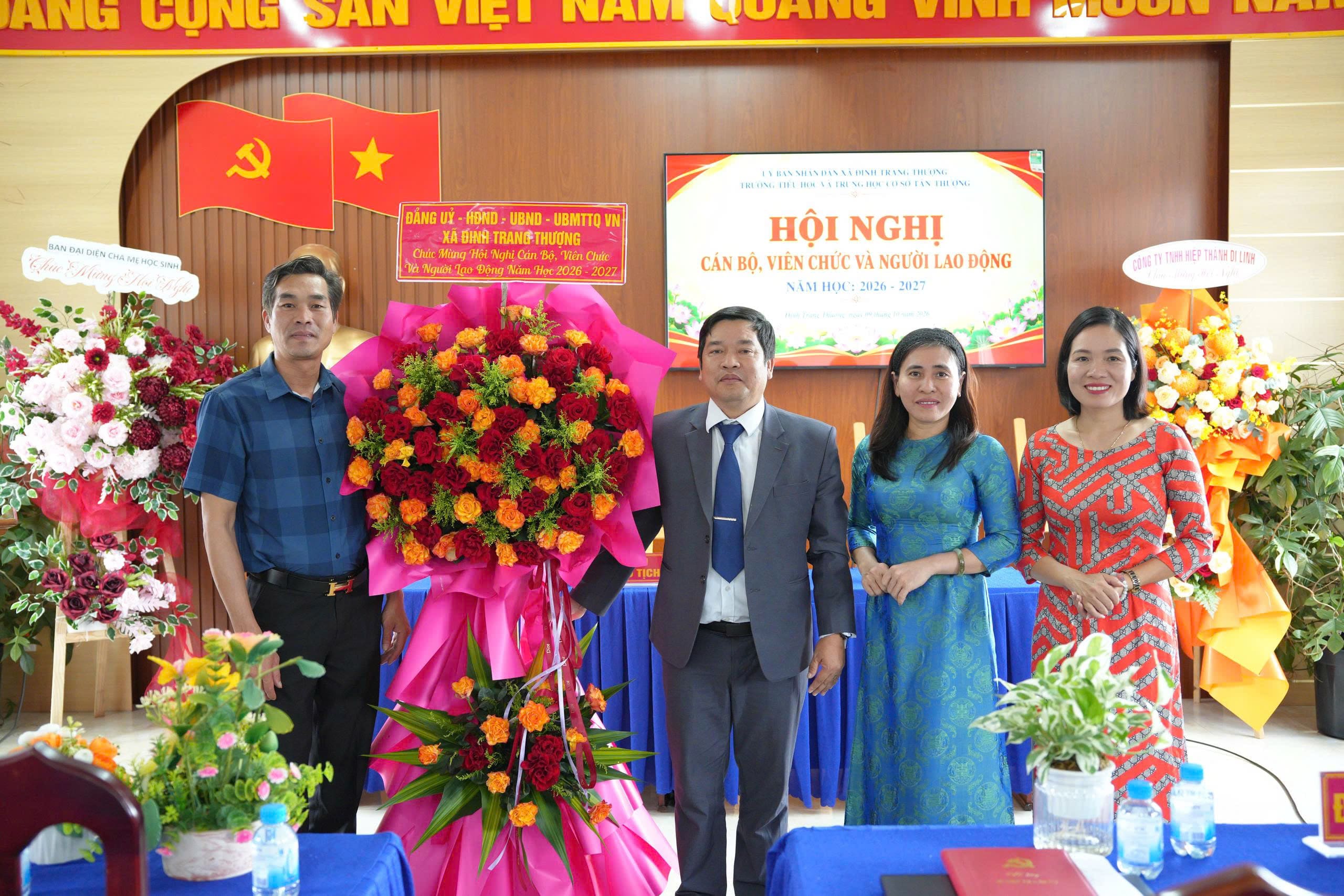 TRƯỜNG TIỂU HỌC VÀ THCS TÂN THƯỢNG TỔ CHỨC HỘI NGHỊ CÁN BỘ, VIÊN CHỨC NĂM HỌC 2026–2027